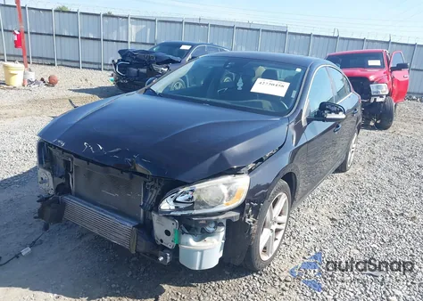 2014 Volvo S60 T5 из США, поврежденный, VIN YV1612FS8E2275651